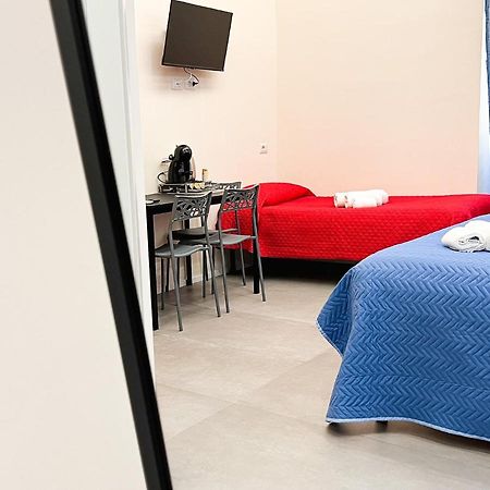 Al 115 Rooms Кальярі Екстер'єр фото